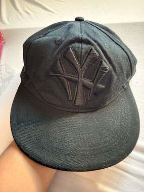 Royal Collection New York Yankees Blackout Fitted Hat Size 8